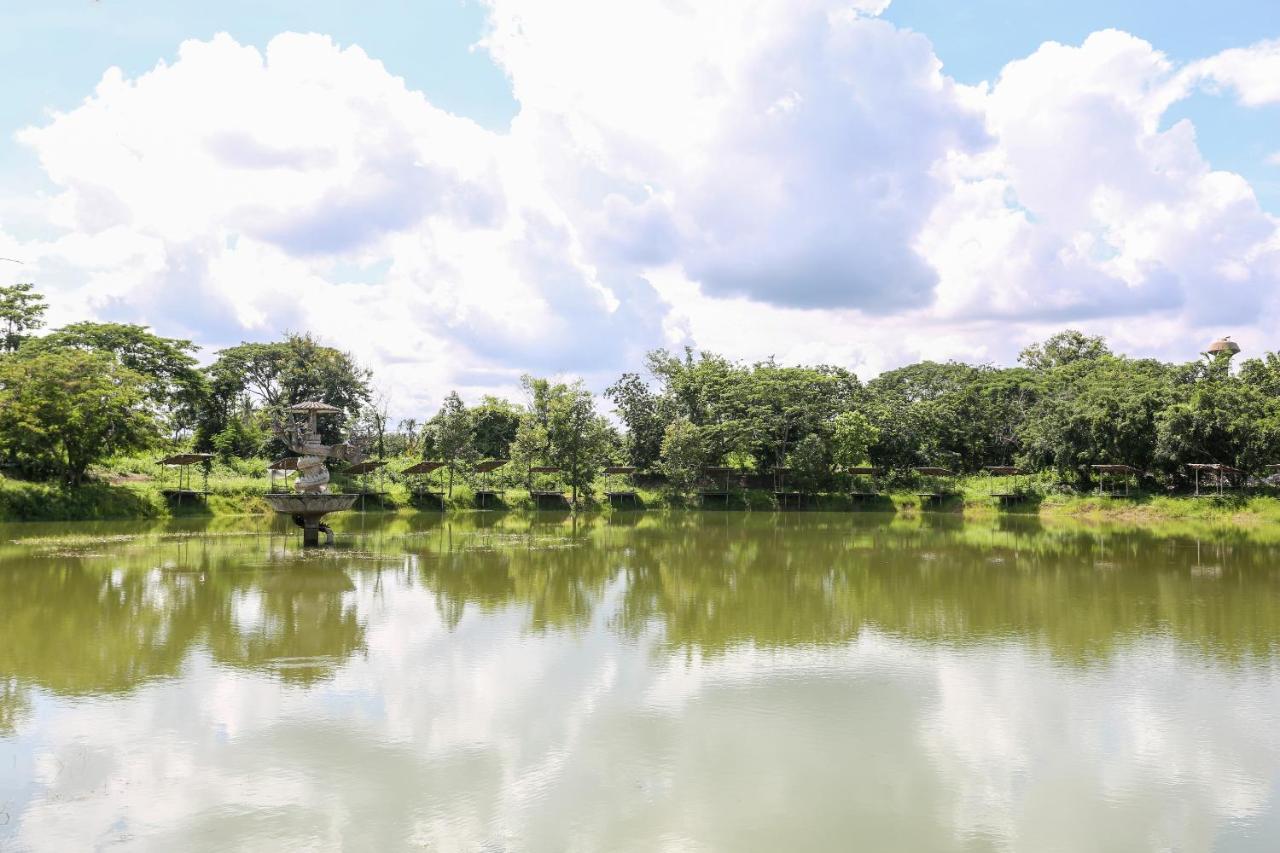 Ban Suan Lung Mike Hotel Hangdong Kültér fotó